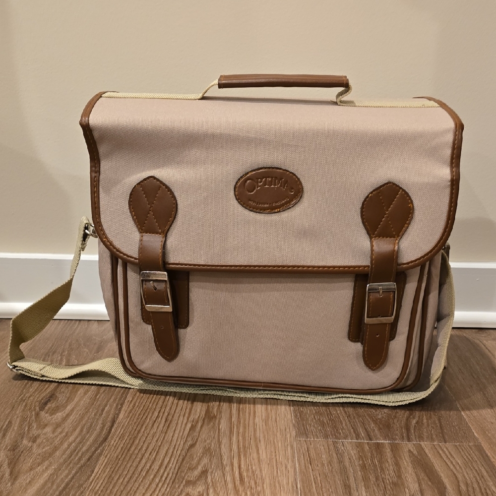 Optima Outfitted Picnic Shoulder Bag For 4